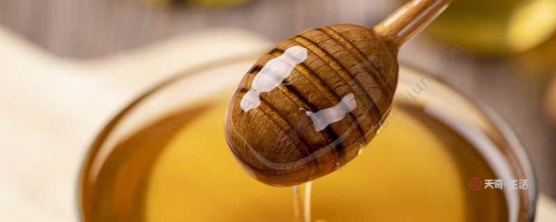 蜂蜜用多少度的水冲效果最好 蜂蜜用开水冲还是温水(图1) 蜂蜜用多少度的水冲效果最好